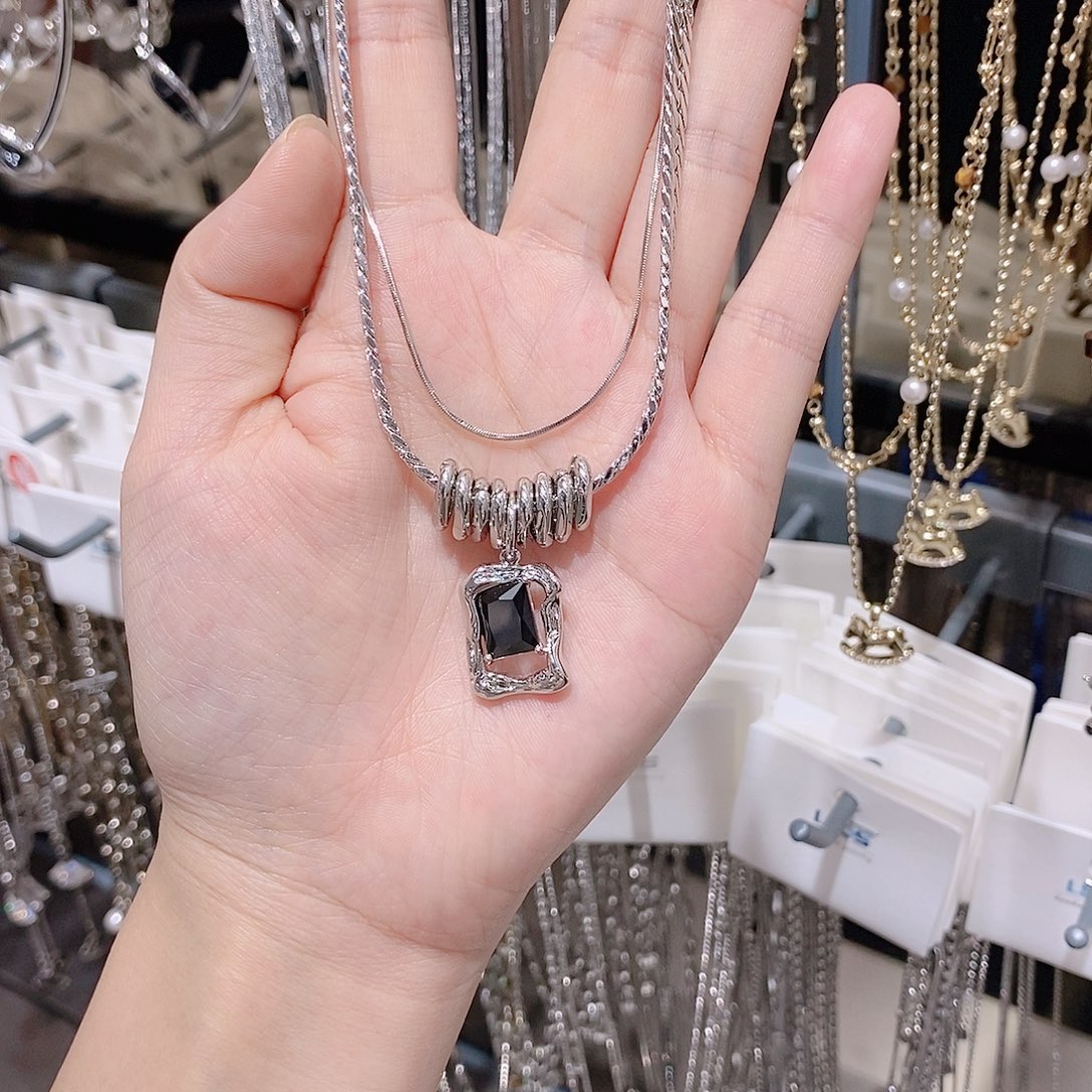 锆石合金合金银色