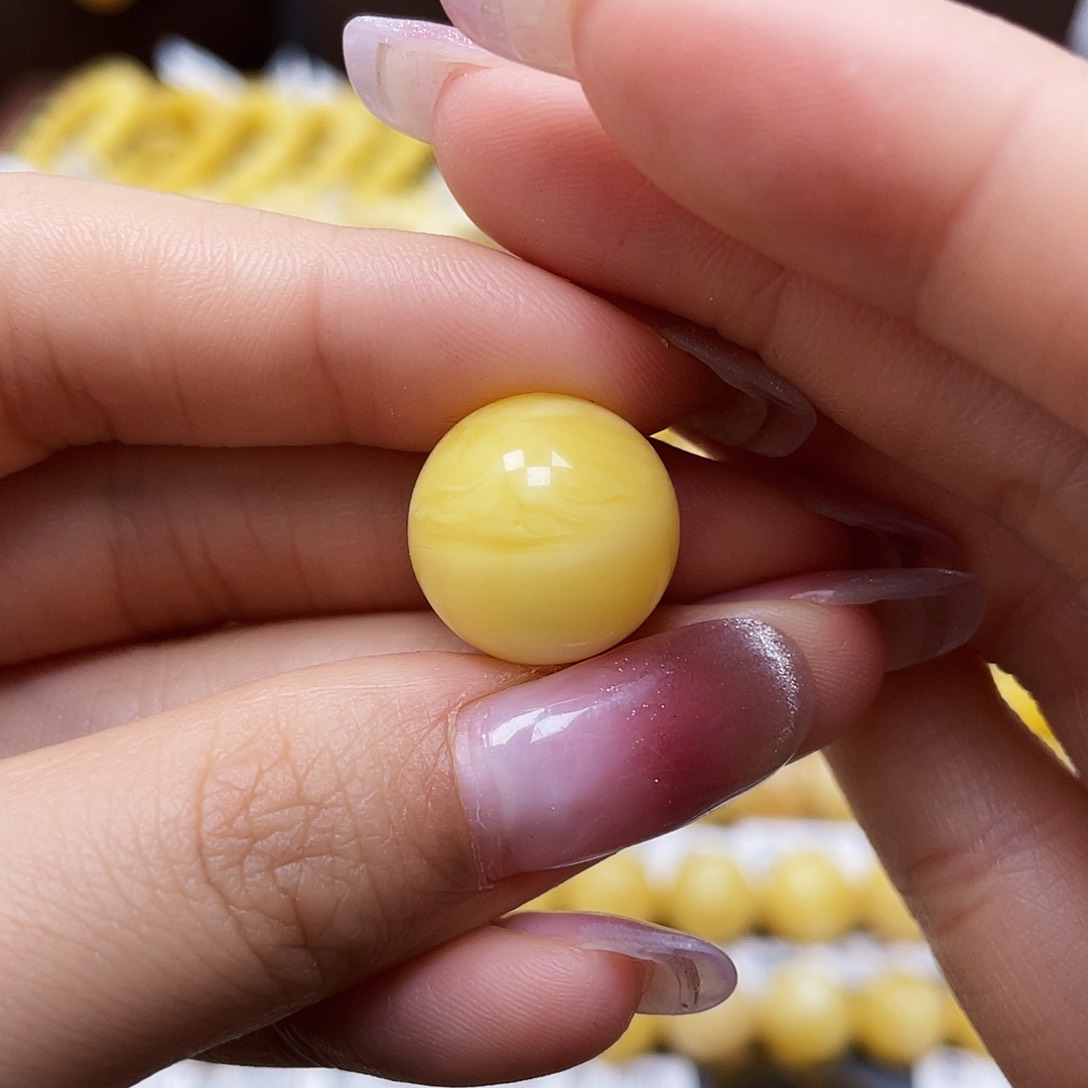 蜜蜡裸石未镶嵌圆珠15.8mm福利