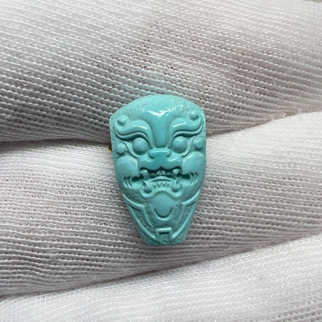 绿松石配饰未镶嵌