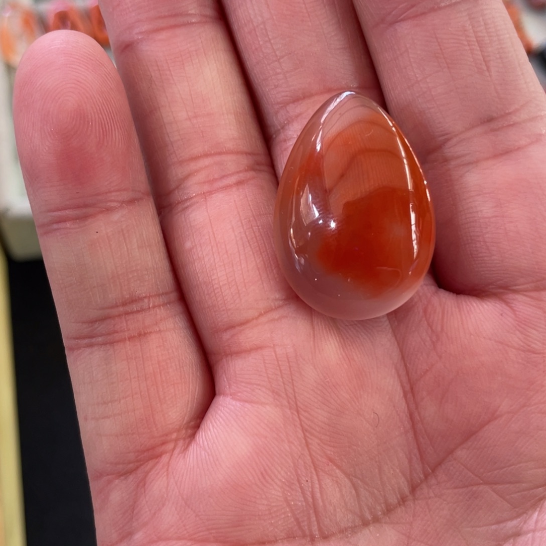 南红玛瑙未镶嵌颈饰