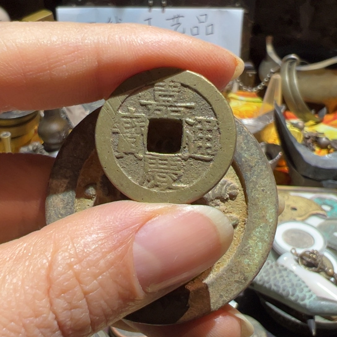 东***王铜现代工艺品1111