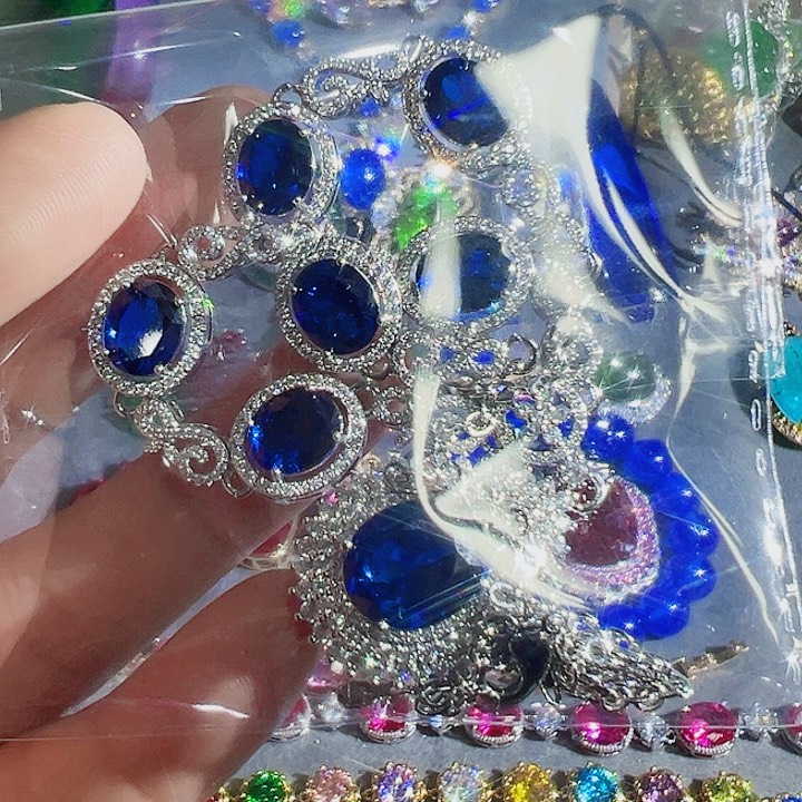 钨金红色满钻镶嵌