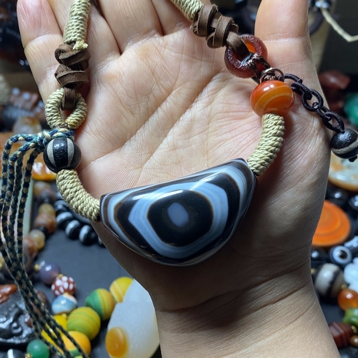 玛瑙/玉髓未镶嵌颈饰