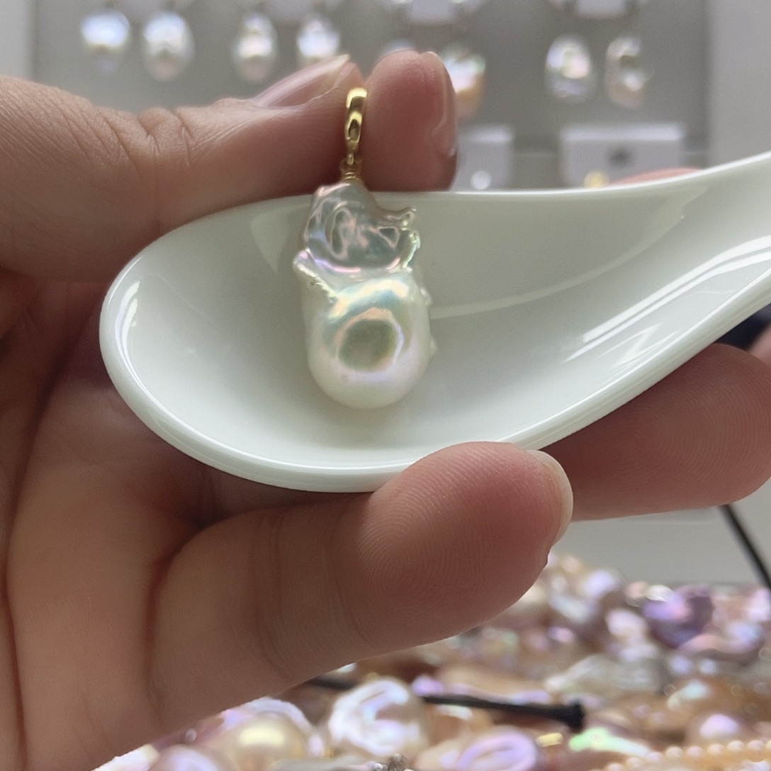 往***生淡水珍珠颈饰银S925镶嵌88