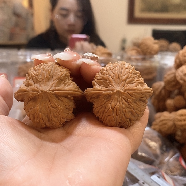 文玩核桃吊坠38磨盘有黄尖