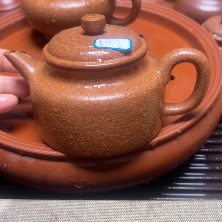 紫砂茶壶《****》宜兴原矿金降坡