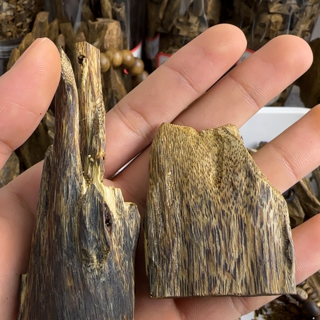 沉香碎屑沉香原材料