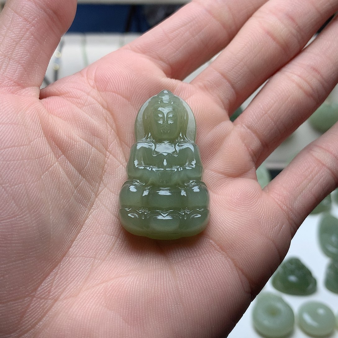 和田玉颈饰未镶嵌海*