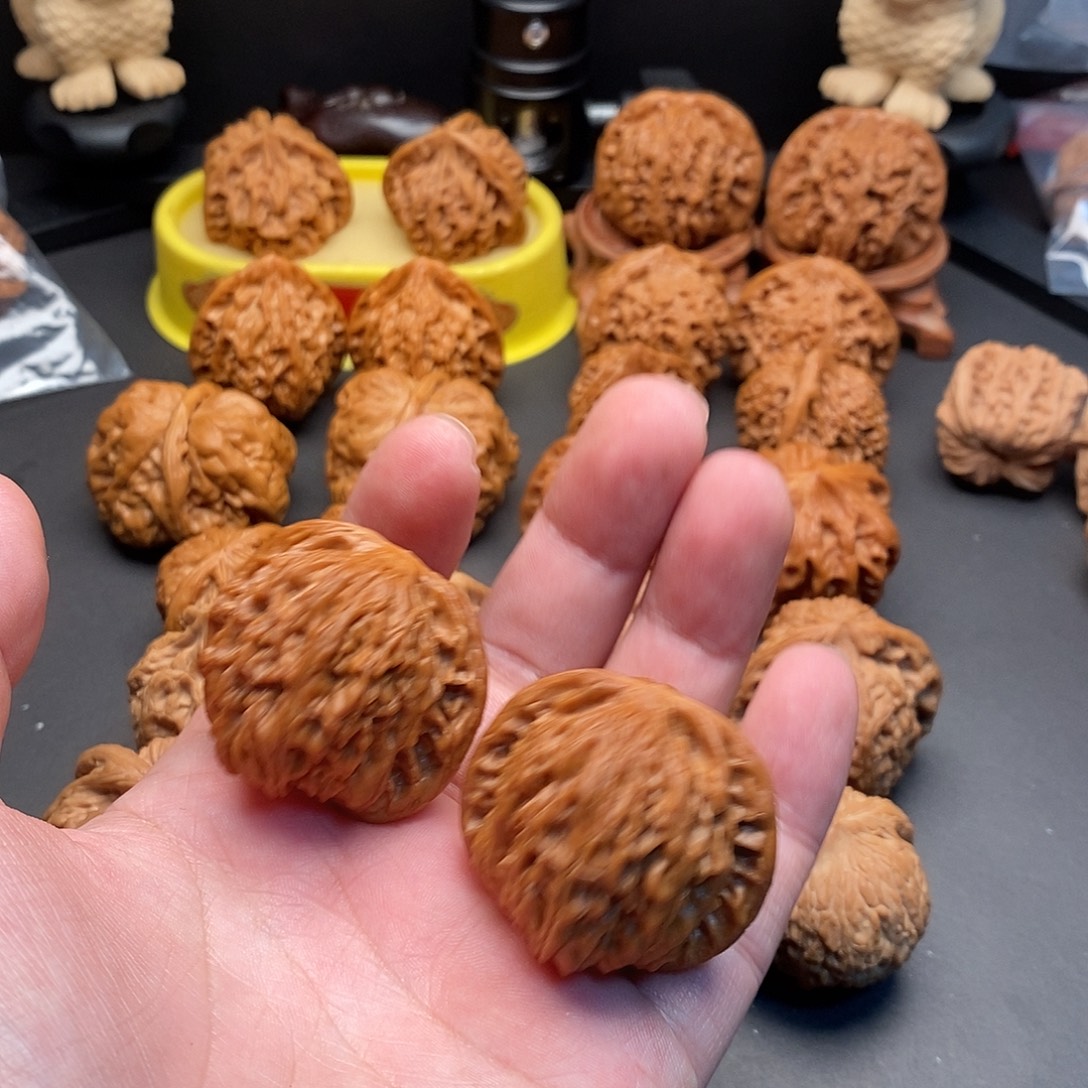 王***爷文玩核桃把件精对磨盘