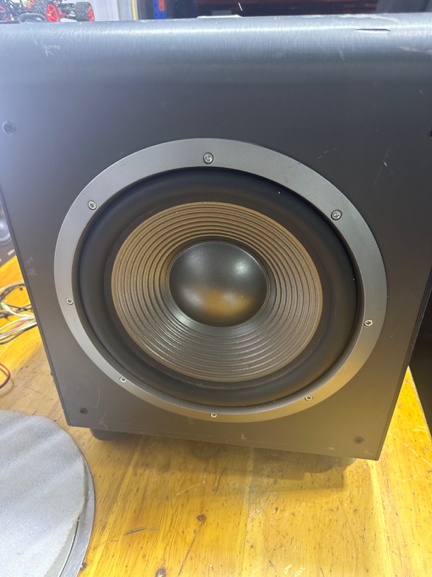 9新 JBL 有源低音炮 成色差 不支持七天无理由 运费自理