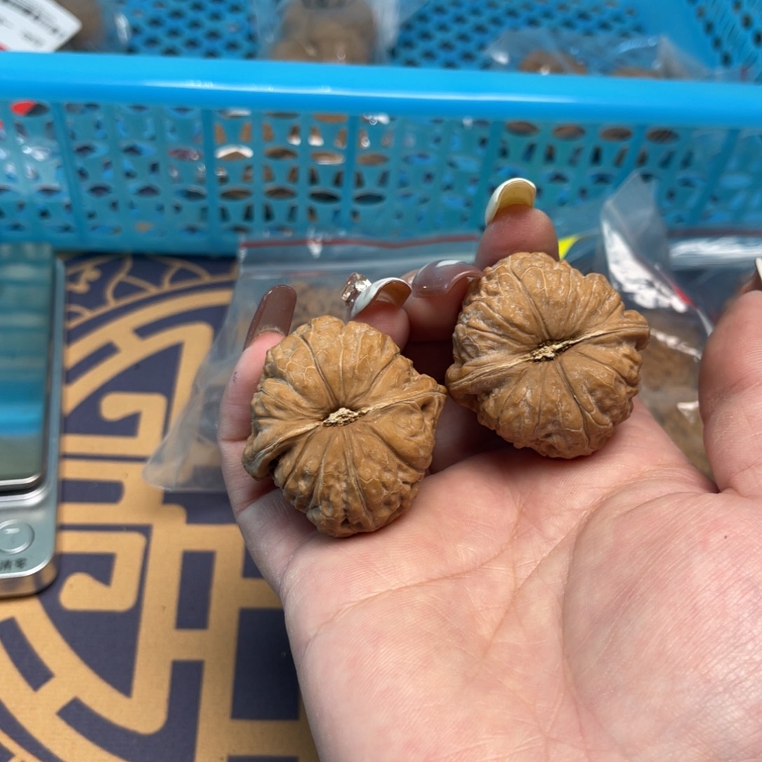 文玩核桃把件南瓜墩