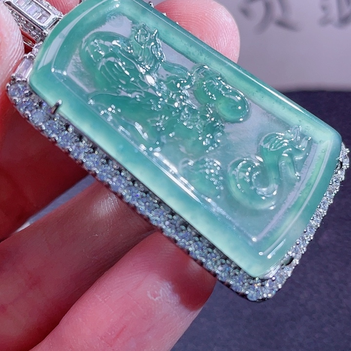 翡翠颈饰未镶嵌99999999