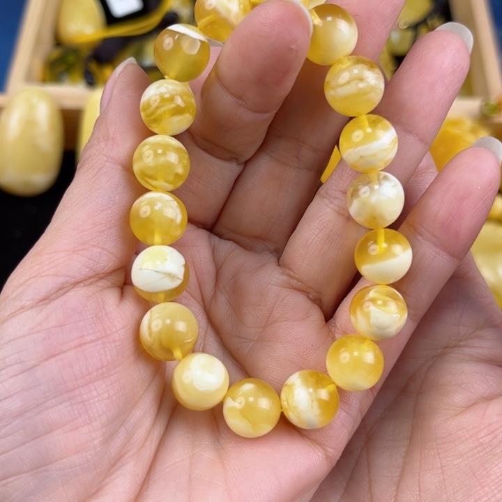 琥珀裸石未镶嵌琥珀