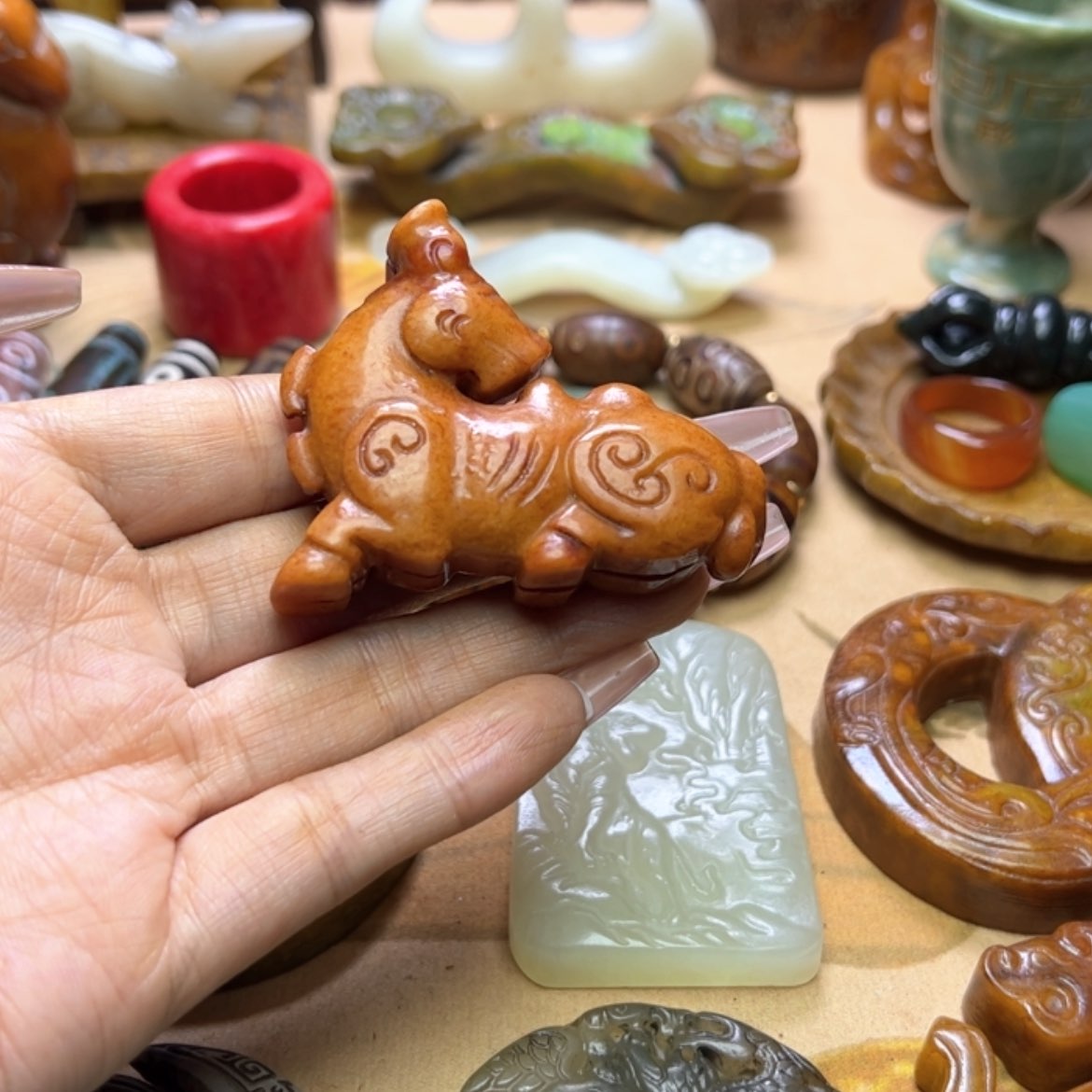 【闪购商品】蛇纹石玉颈饰未镶嵌