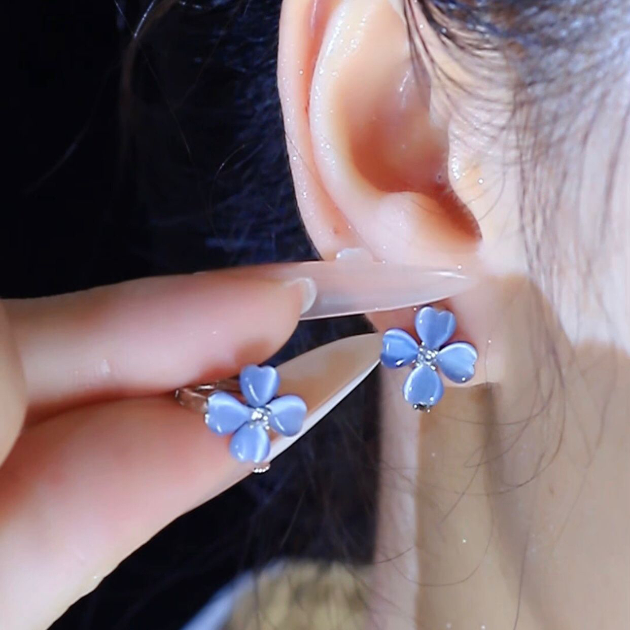 铜合金耳饰 蓝色幸运草耳扣 无心插柳柳成荫 得来全不费功夫
