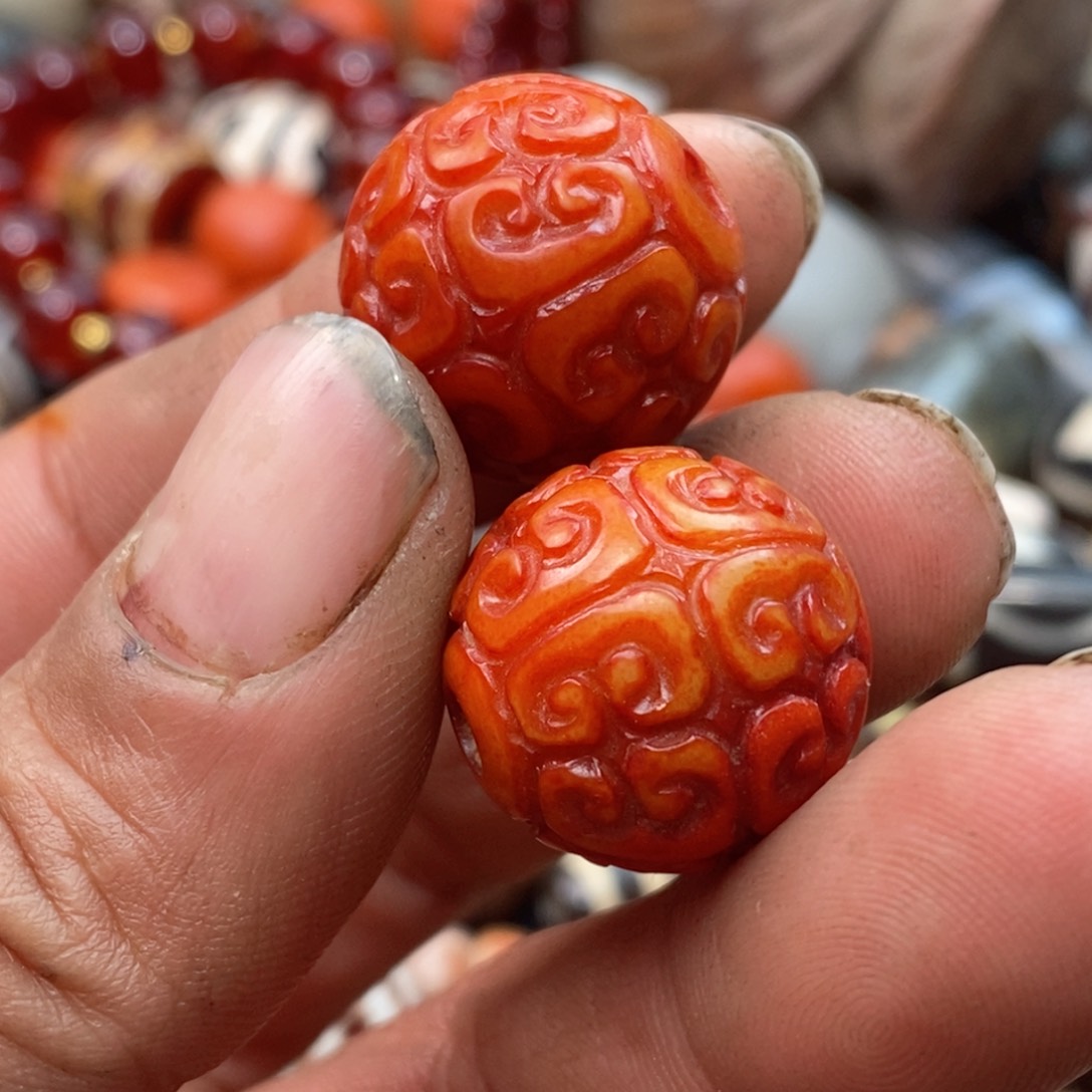 DIY琉璃珠子的颜色也是很