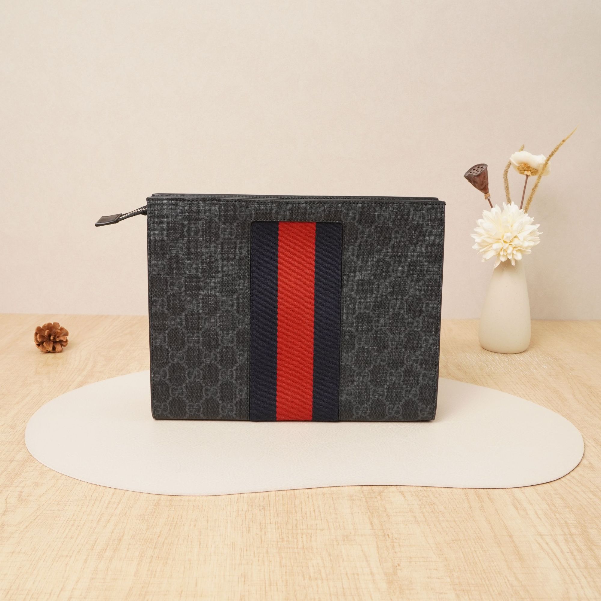 95新 GUCCI/古驰 古驰手拿包黑色/DS025211