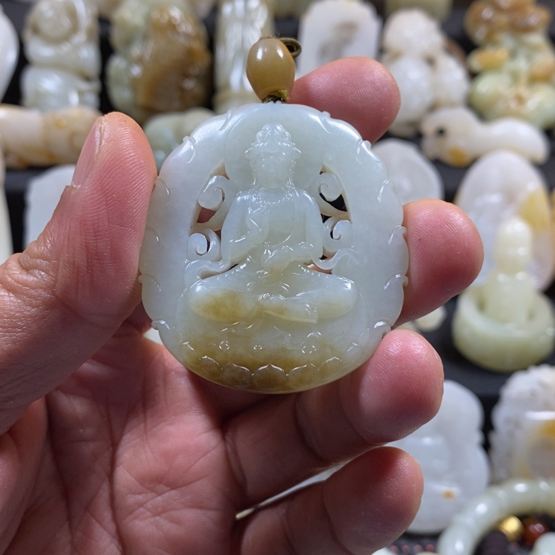 和田玉颈饰未镶嵌