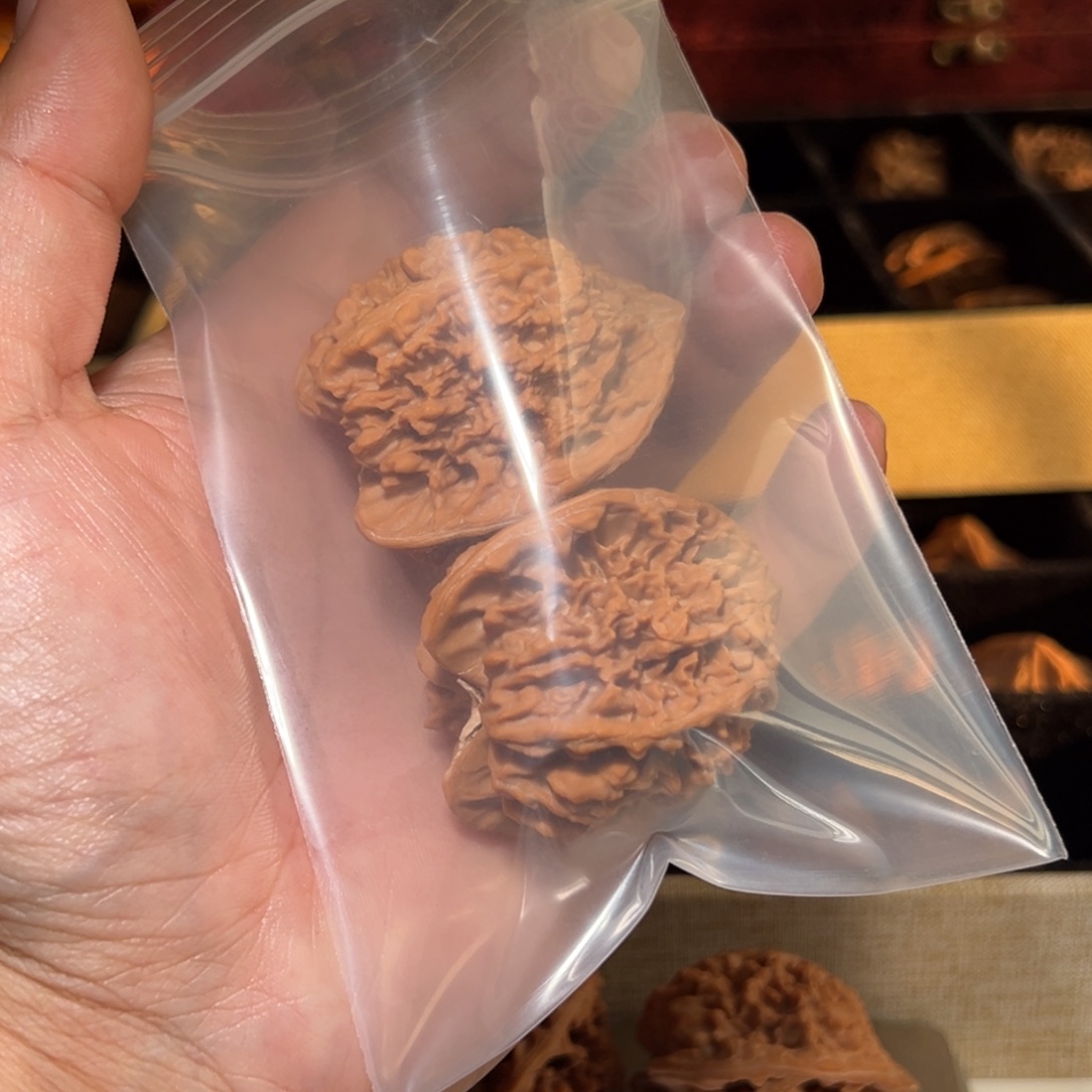 哪***！吊坠文玩核桃满天星