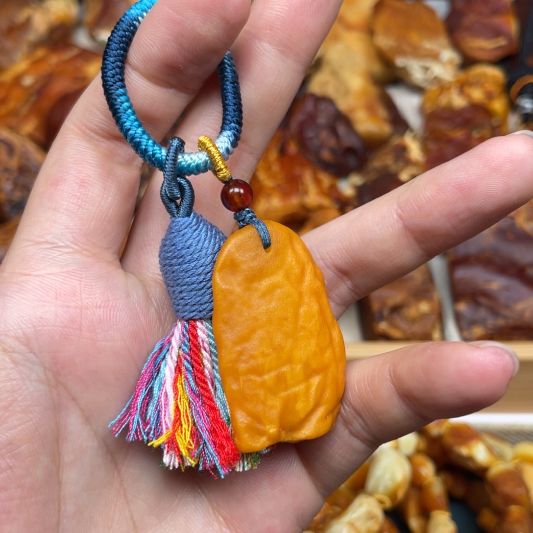 蜜蜡珠宝奇石未镶嵌