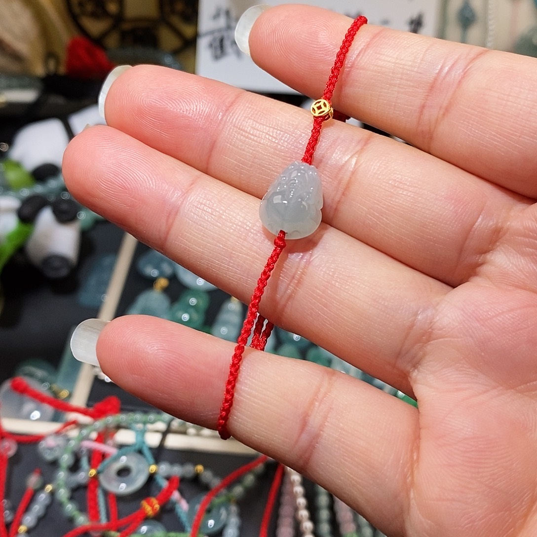 翡翠未镶嵌颈饰貔貅红绳15