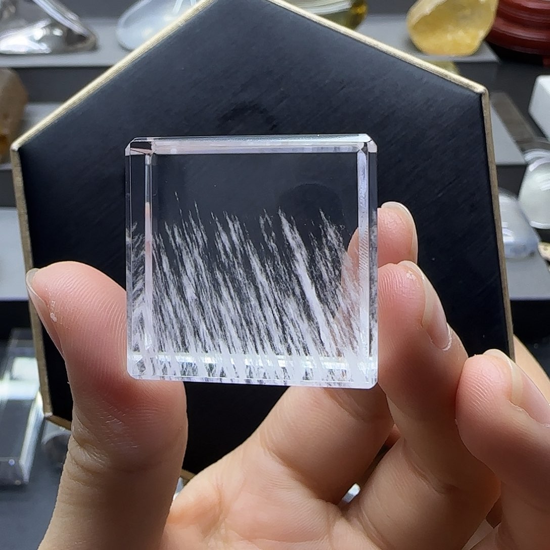 水晶天然摆件未镶嵌