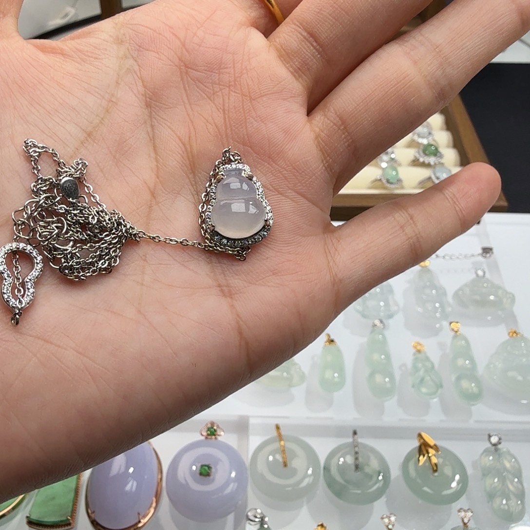 ****宝翡翠银S925镶嵌颈饰