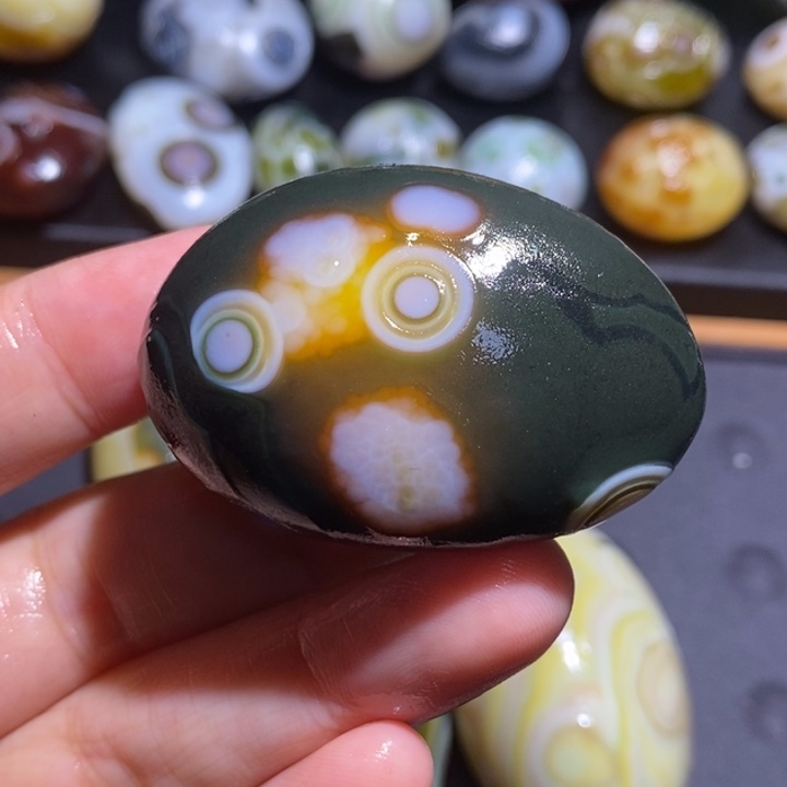 未镶嵌玛瑙/玉髓珠宝半成品104