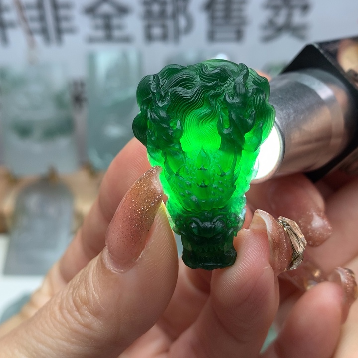 定制翡翠未镶嵌天然翡翠