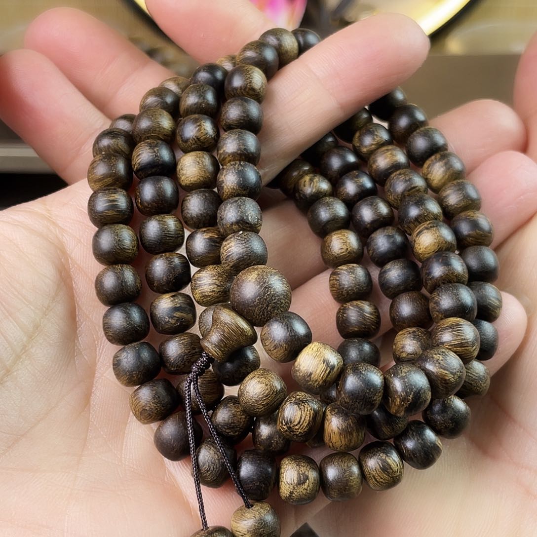 沉香手串大***野越南芽庄老白棋玉化老料瘤疤0.8