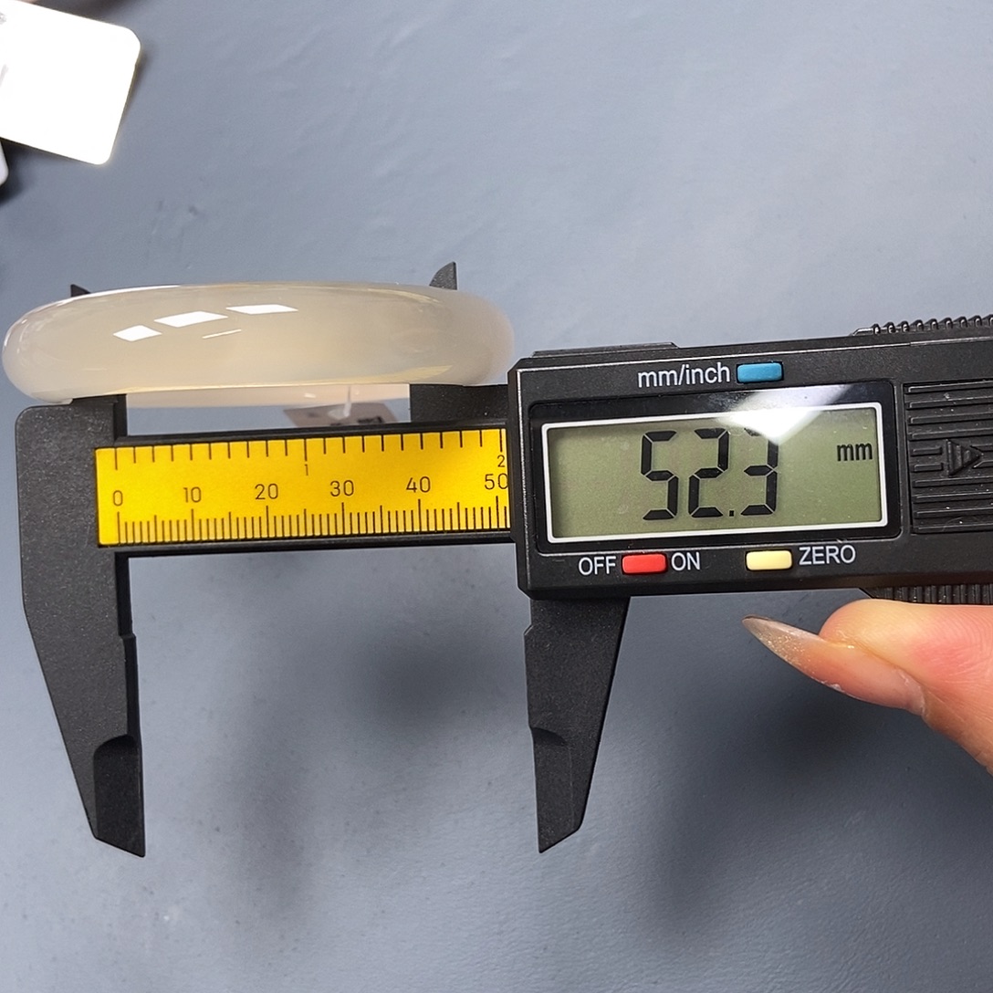 玛瑙/玉髓未镶嵌手镯600