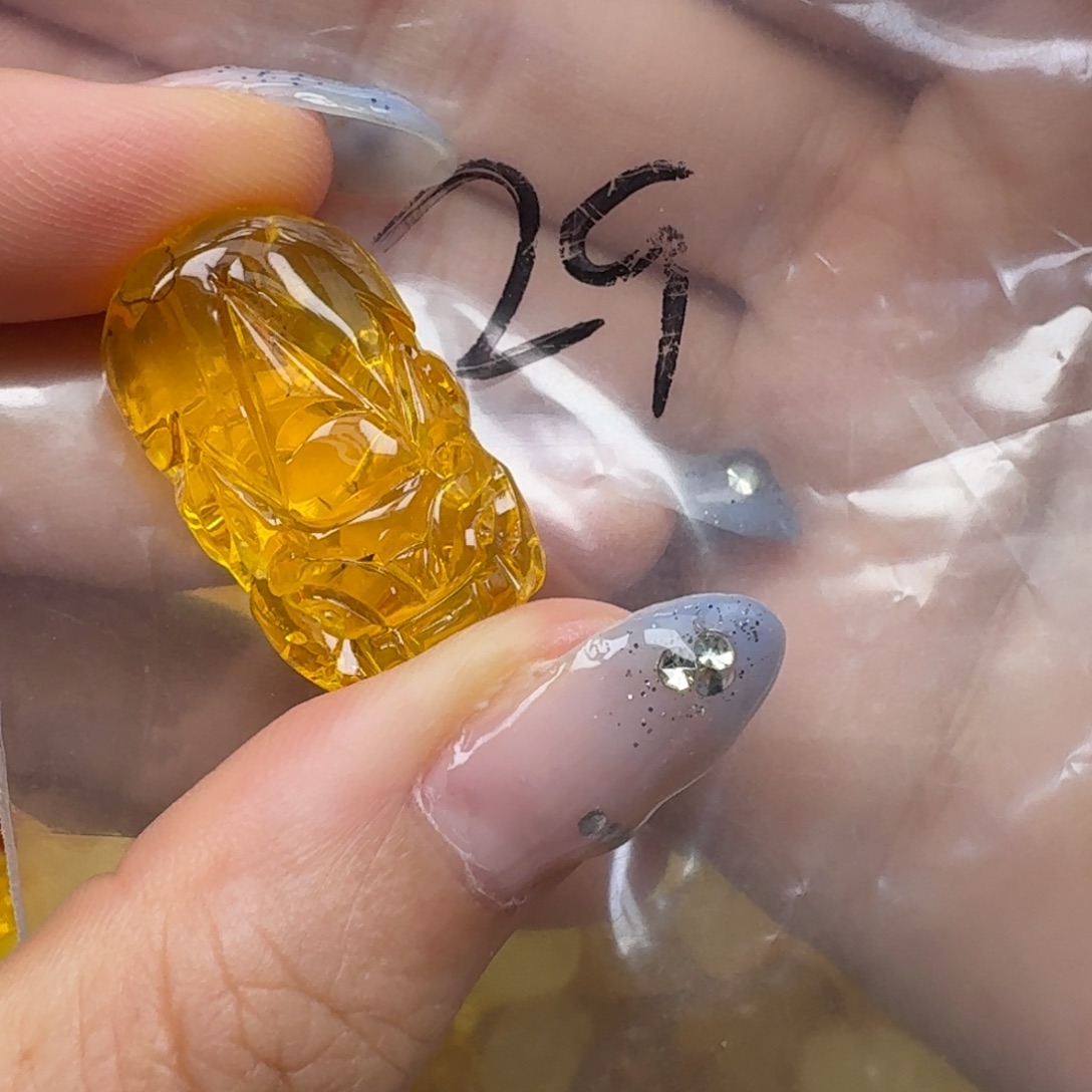 琥珀未镶嵌珠宝奇石