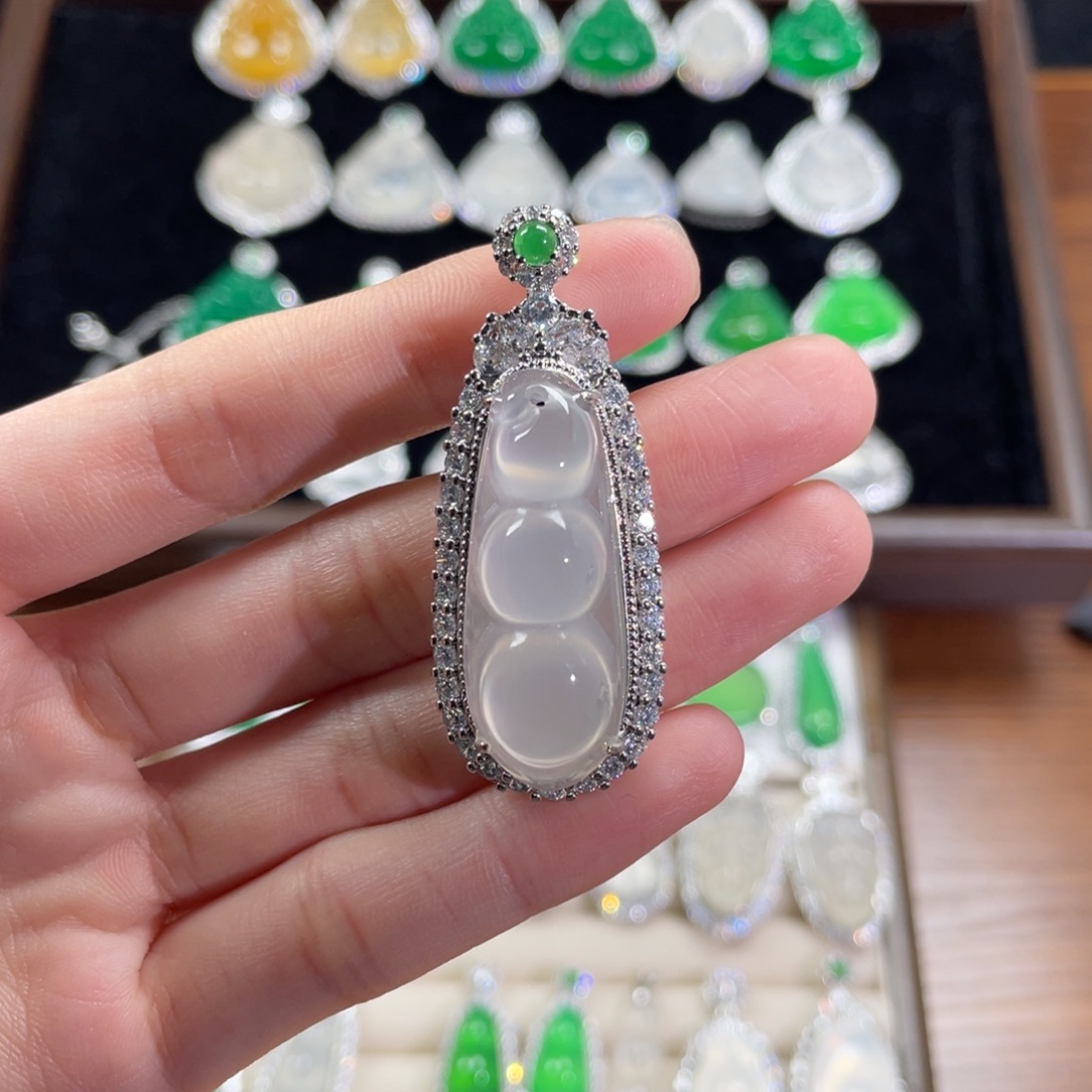 上***芊玛瑙/玉髓合金颈饰