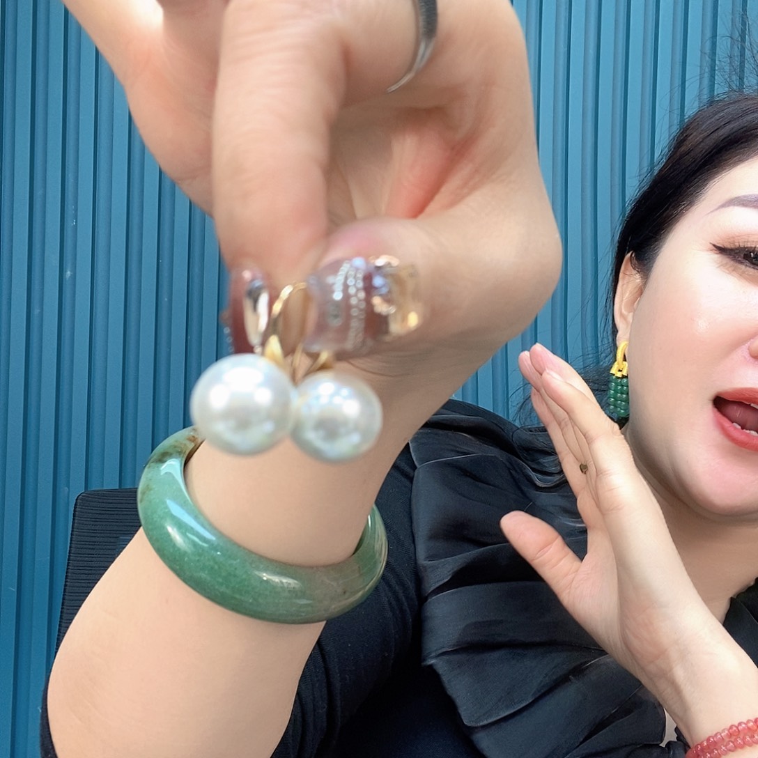 石英质玉手镯合金