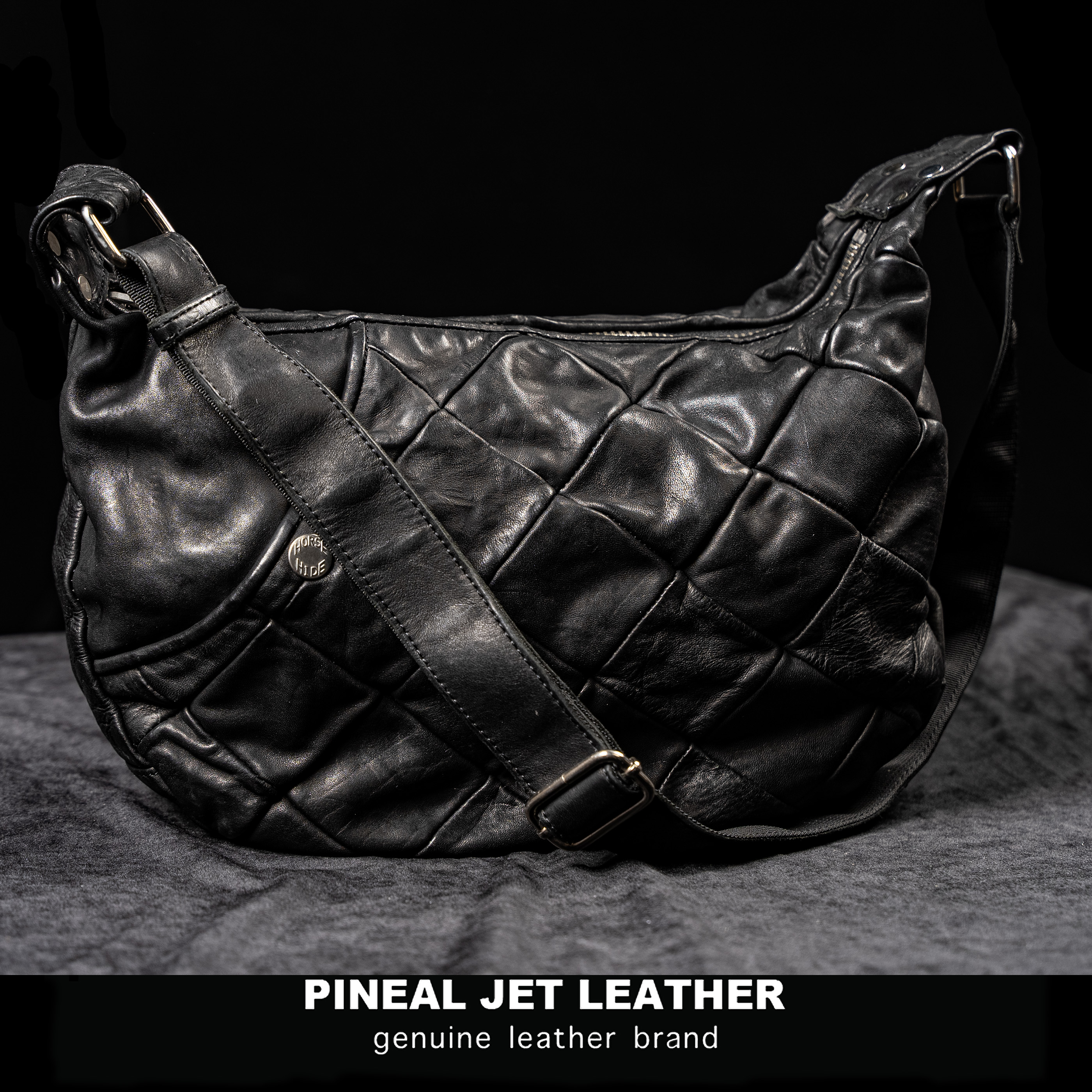 PJL男士日系复古经典哈雷机车斜挎包皮包马皮方格小邮差包