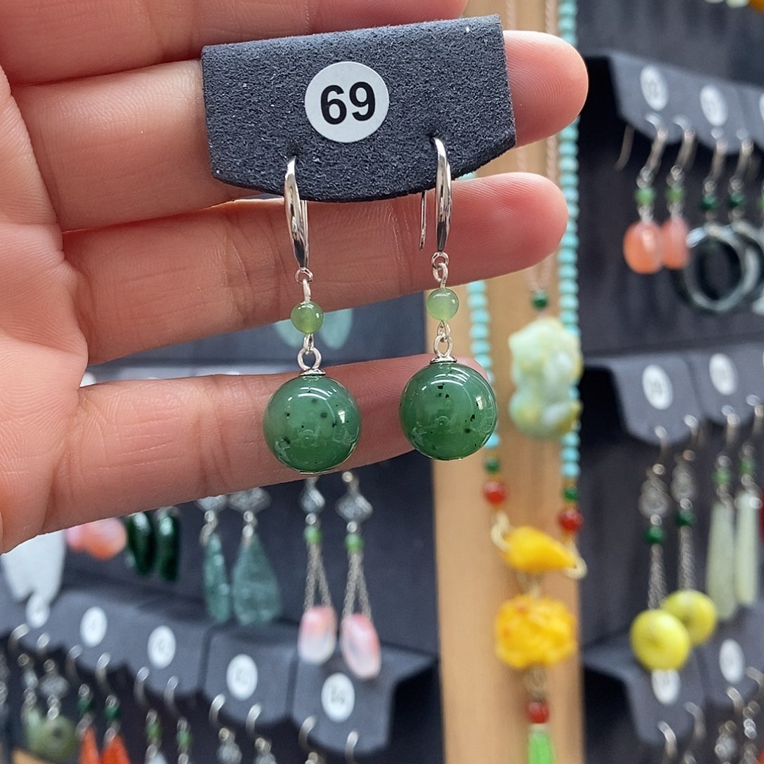 红***娘和田玉银S925镶嵌耳饰