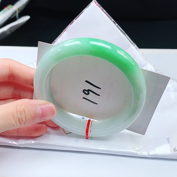 翡翠手镯未镶嵌缅甸天然a货手镯60+