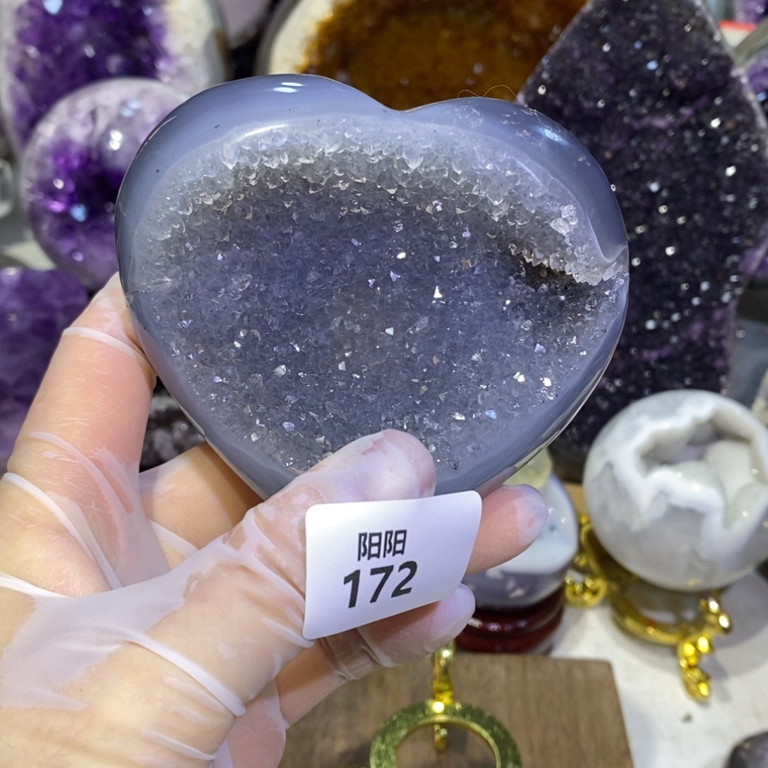 未镶嵌水晶大型摆件（非配饰）