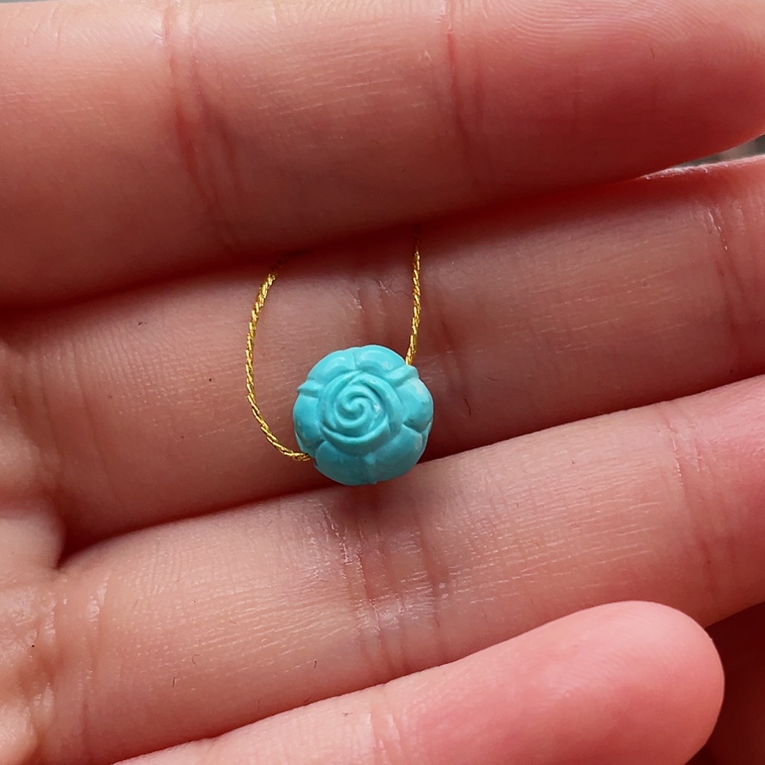 绿松石颈饰未镶嵌