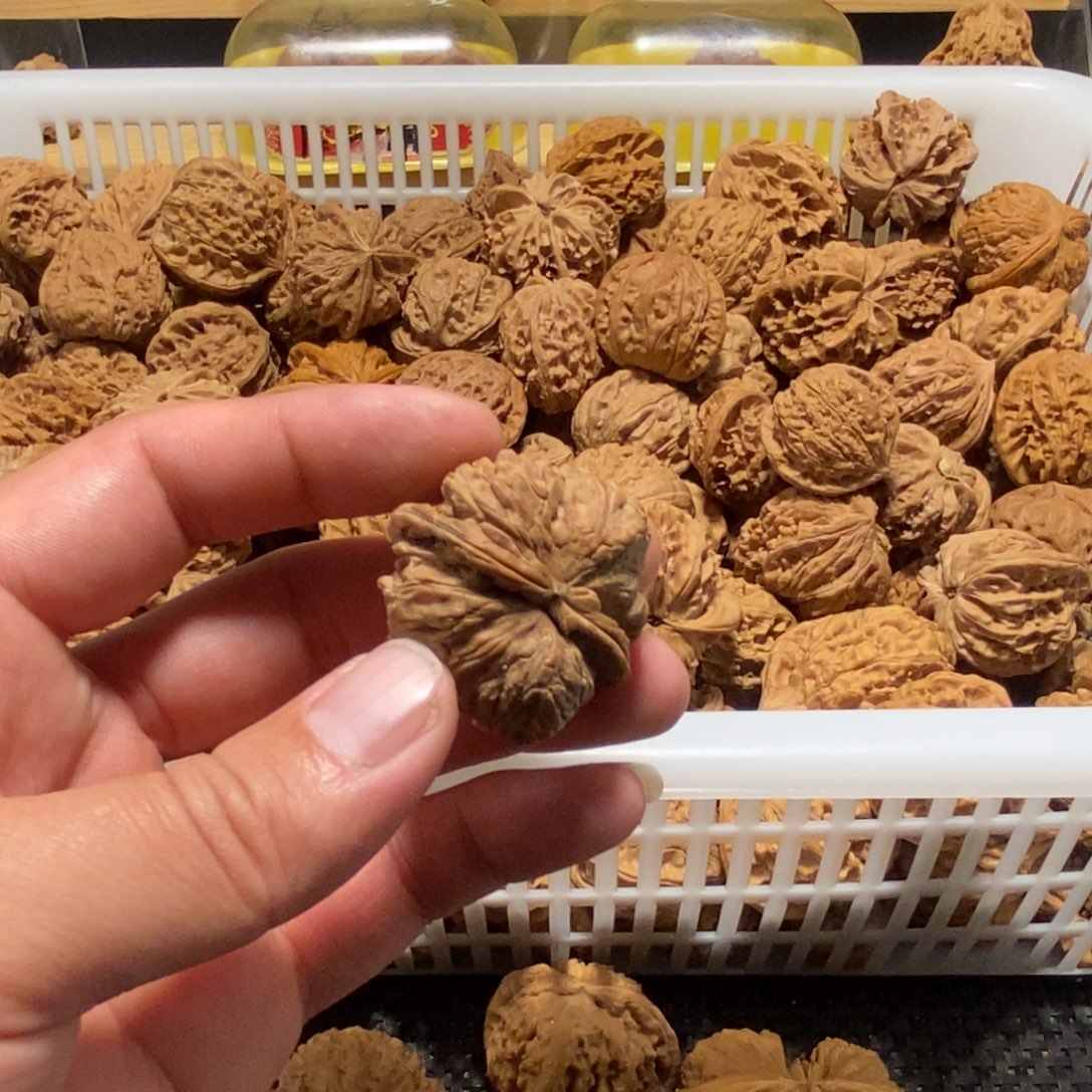 ****饭文玩核桃吊坠核桃异形