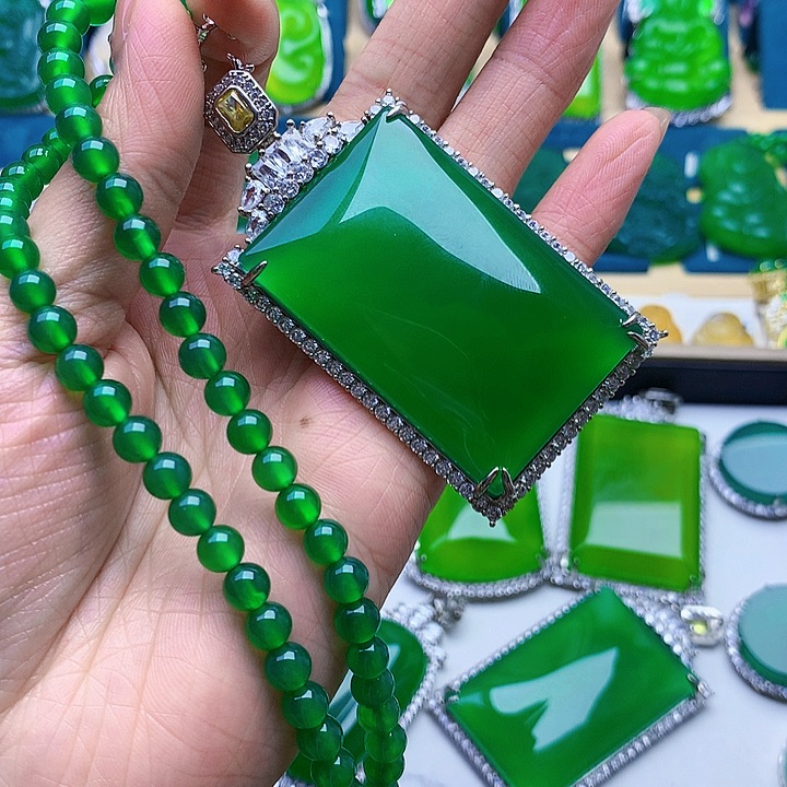 玛瑙/玉髓吊坠未镶嵌