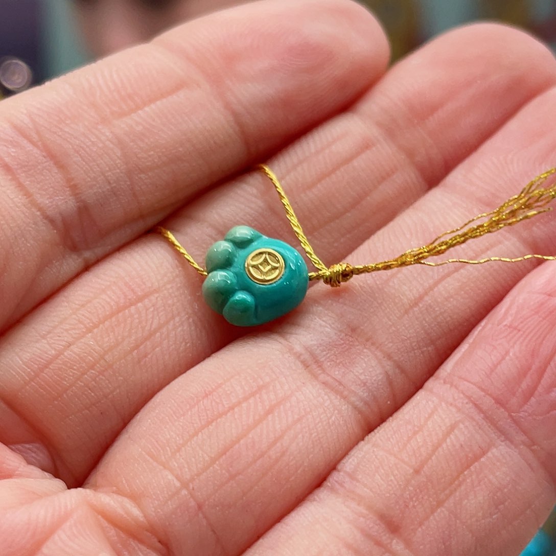 绿松石颈饰未镶嵌