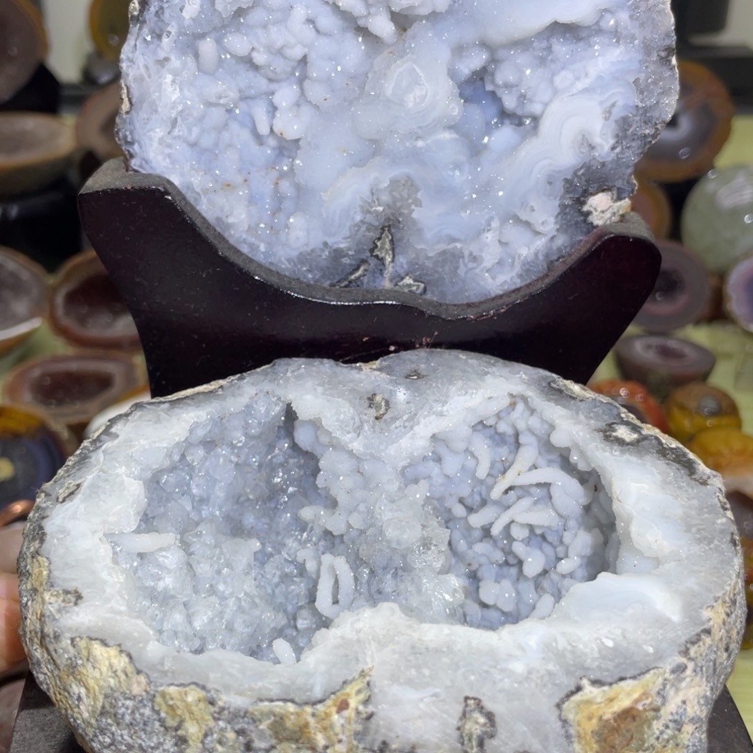 未镶嵌水晶大型摆件（非配饰）