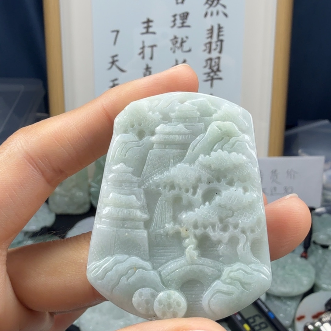 翡翠未镶嵌颈饰翡翠