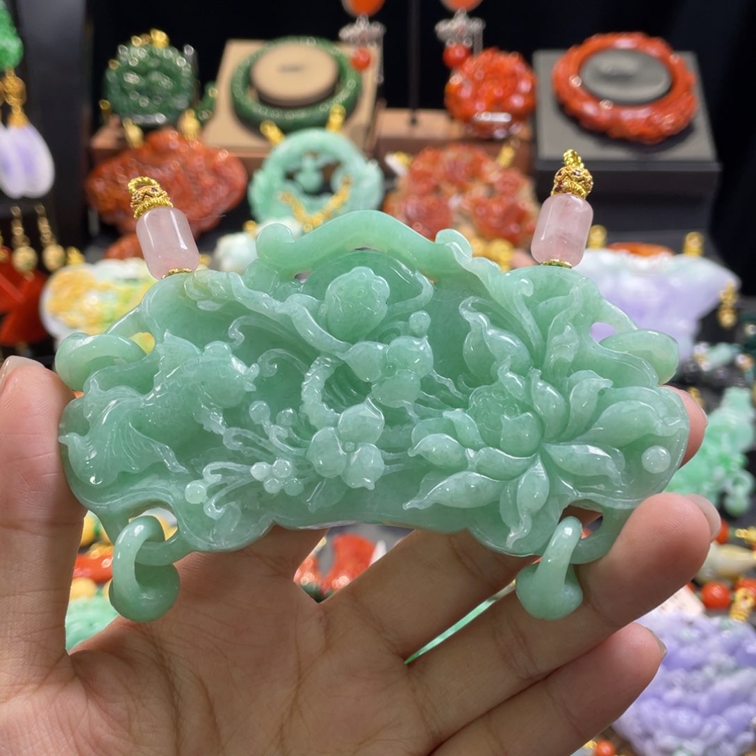 翡翠颈饰未镶嵌代编织