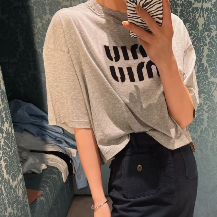 99新 MIU MIU/缪缪 S码 字母灰色短袖 99新 sz0212