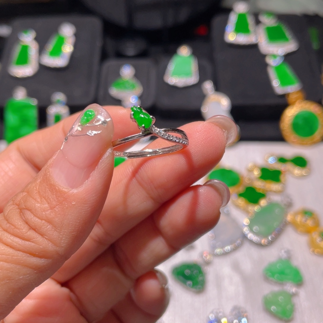 翡翠戒指银S925镶嵌精品