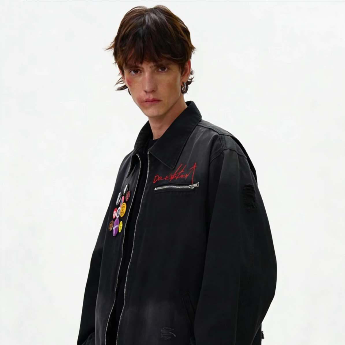 C45#某宝近2张！珠帆布小众设计感水洗破洞勋章牛仔夹克宽松外套