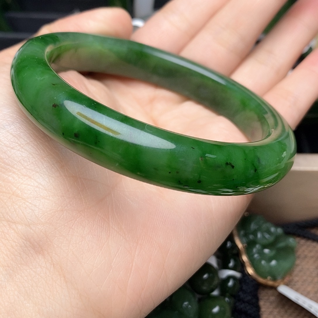 和田玉（碧玉）手镯未镶嵌62mm