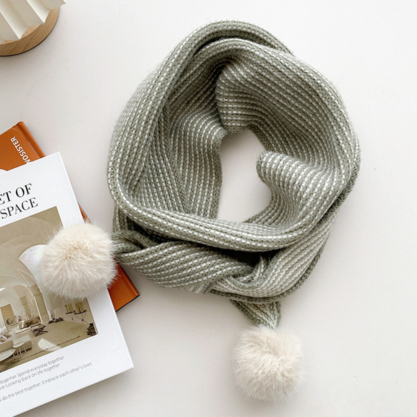 本依凡基础线毛球条纹长款百搭围巾WSSWJ0015保暖休闲风女士